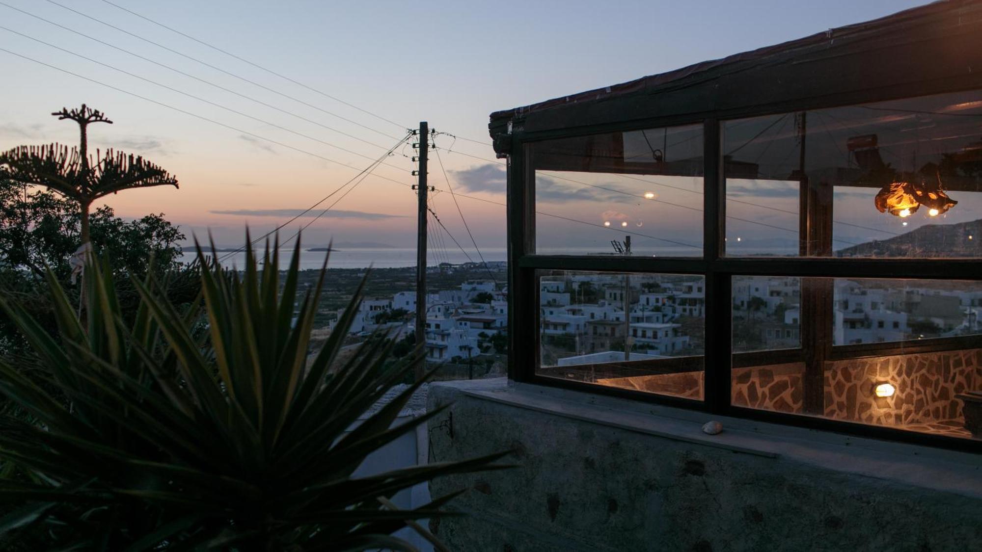 Themed House "Castle Halaros" View 17Th Century Villa Glinado Naxos Exteriör bild